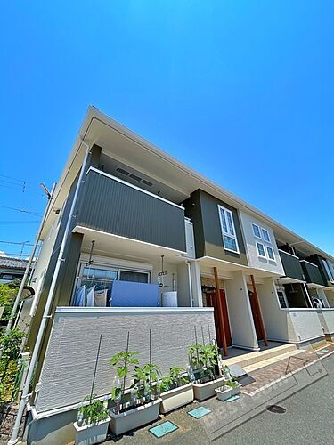 和歌山県和歌山市西高松２丁目 2階建