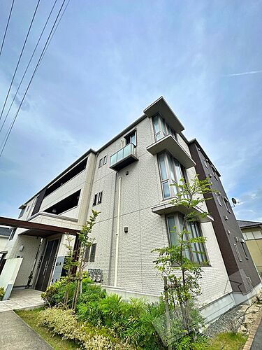 和歌山県和歌山市有家 3階建