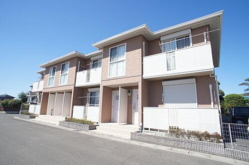 アンファミーユ　Ａ 2階建