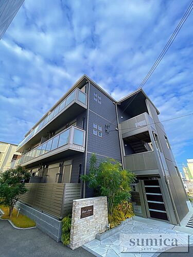 大阪府泉佐野市市場西３丁目 築4年11ヶ月 3階建