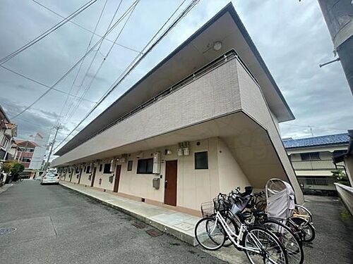 大阪府高槻市寿町３丁目 2階建