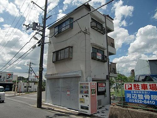 大阪府茨木市穂積台 3階建 築35年10ヶ月