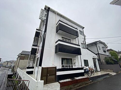 大阪府高槻市松が丘３丁目 築36年11ヶ月 3階建