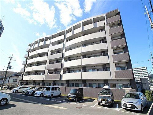 大阪府高槻市上牧南駅前町 6階建 築15年9ヶ月