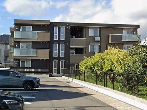 京都府乙訓郡大山崎町字円明寺小字横林 築1年9ヶ月 3階建