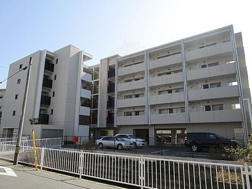 大阪府高槻市緑町 築10年3ヶ月 5階建