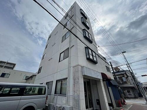 ビレッジイン江坂 5階建
