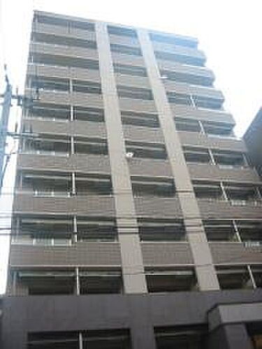 京都府京都市中京区占出山町 11階建