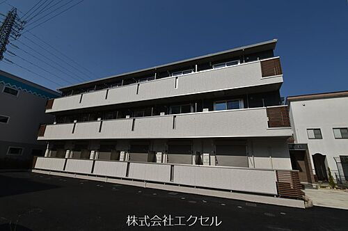 東京都日野市大字日野 3階建