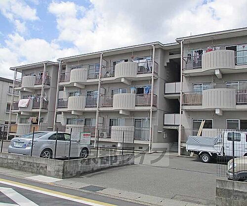 京都府京都市西京区下津林東大般若町 築42年 3階建