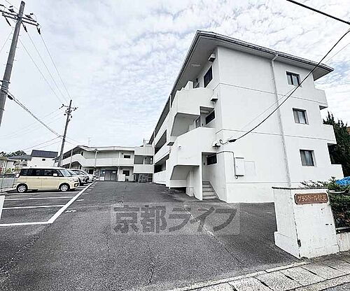 京都府京都市伏見区深草大亀谷大谷町 築40年4ヶ月 3階建