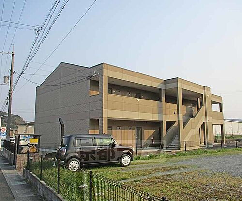 京都府南丹市園部町内林町 築17年6ヶ月 2階建