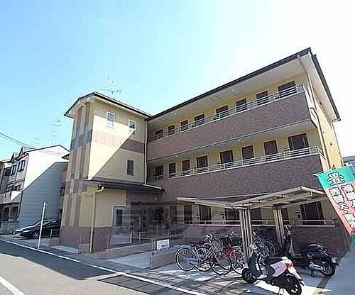 京都府京都市西京区上桂北ノ口町 築15年8ヶ月 3階建