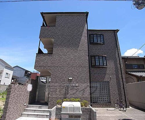 京都府京都市伏見区紺屋町 築26年9ヶ月 3階建