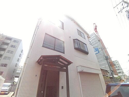 兵庫県神戸市東灘区深江本町３丁目 3階建 築31年8ヶ月