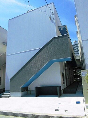 兵庫県尼崎市長洲東通３丁目 築9年4ヶ月 2階建