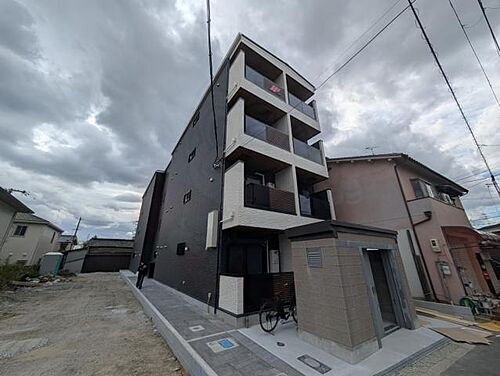 大阪府大阪市住吉区庭井１丁目  4階建