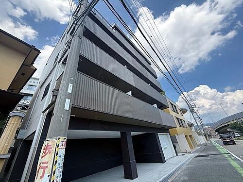 兵庫県川西市寺畑２丁目 賃貸マンション