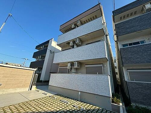 大阪府高石市西取石３丁目 3階建 築1年5ヶ月