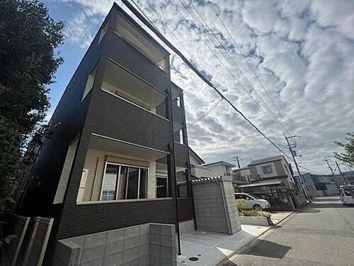 大阪府高石市加茂２丁目 築2年4ヶ月 3階建