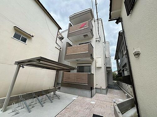 大阪府堺市西区浜寺元町３丁 3階建 築1年4ヶ月