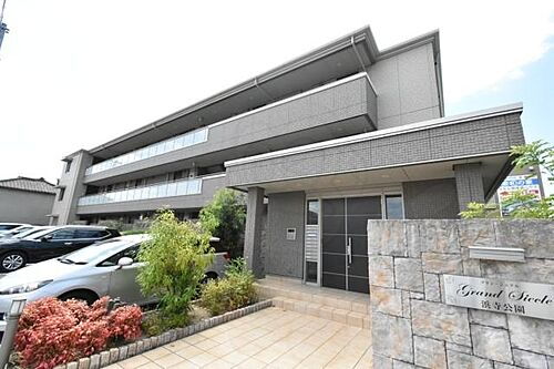 大阪府堺市西区浜寺諏訪森町中３丁 賃貸マンション