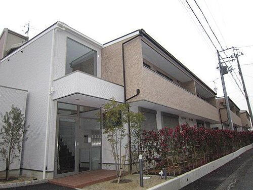 大阪府和泉市伯太町１丁目 築13年2ヶ月 2階建