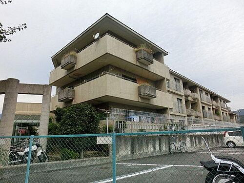 京都府京都市右京区嵯峨広沢御所ノ内町 賃貸マンション