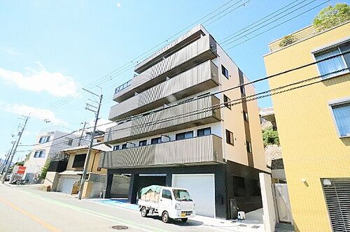 兵庫県川西市寺畑２丁目 賃貸マンション