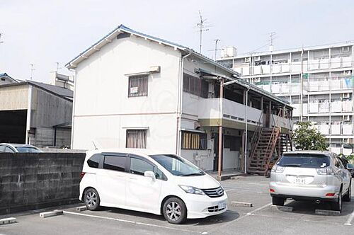 兵庫県伊丹市北野３丁目 賃貸アパート