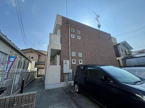 大阪府枚方市山之上１丁目 2階建