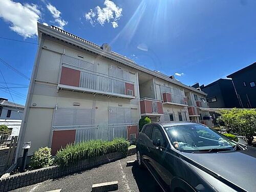 大阪府枚方市山之上１丁目 築33年5ヶ月 2階建