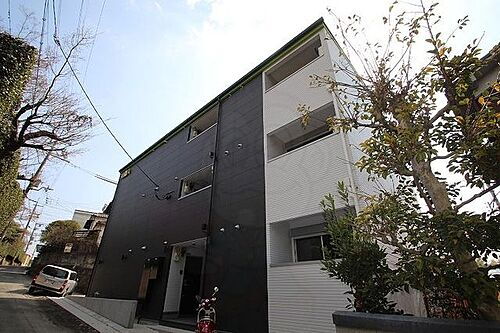 大阪府枚方市枚方上之町 築6年9ヶ月 3階建