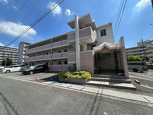 大阪府枚方市南船橋２丁目 築32年10ヶ月 3階建