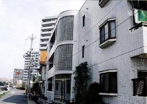 大阪府茨木市天王２丁目 築36年3ヶ月 3階建