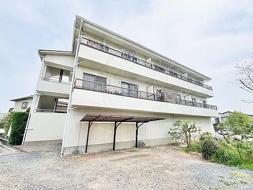 大阪府茨木市目垣１丁目 築36年9ヶ月 3階建