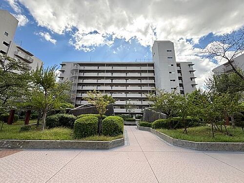 大阪府吹田市樫切山 8階建 築49年5ヶ月