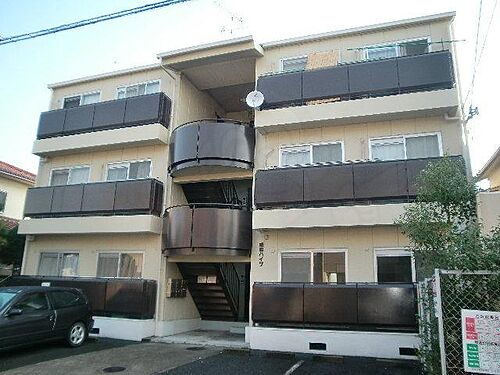 大阪府摂津市正雀２丁目 3階建 築37年10ヶ月