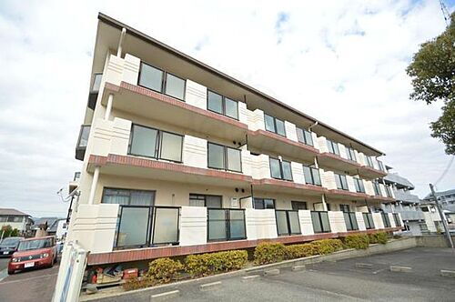 大阪府箕面市小野原東５丁目 築38年8ヶ月 3階建