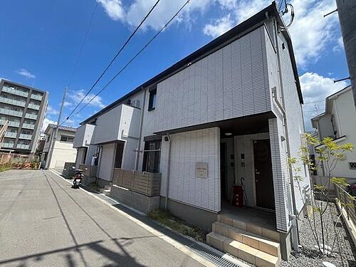 大阪府茨木市下中条町 築3年3ヶ月 2階建