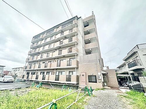 大阪府吹田市南正雀１丁目 築27年4ヶ月 3階建