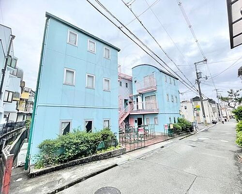 大阪府茨木市総持寺駅前町 築29年9ヶ月 3階建