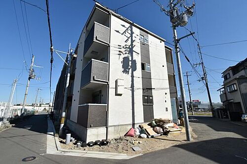 大阪府堺市堺区遠里小野町１丁 築2年 3階建