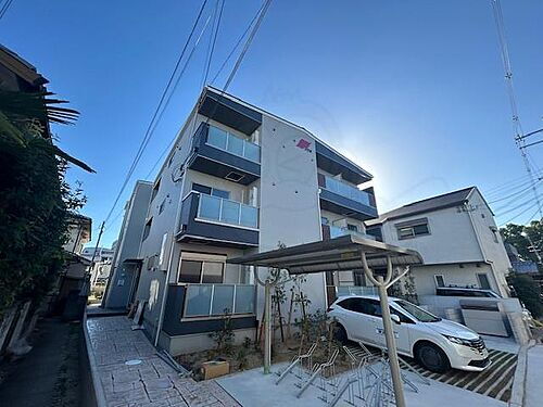 大阪府堺市北区長曽根町 3階建 