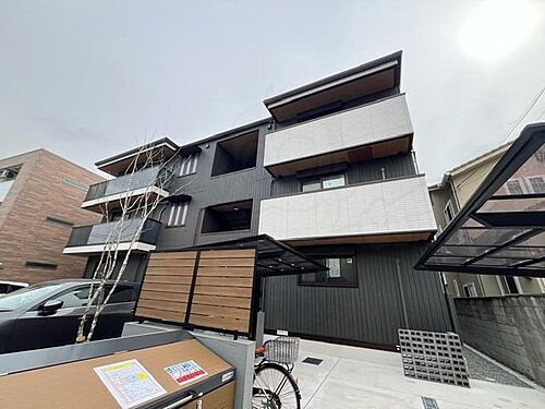 大阪府堺市西区浜寺諏訪森町西３丁 賃貸アパート