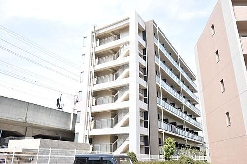 大阪府堺市堺区三宝町１丁 賃貸マンション