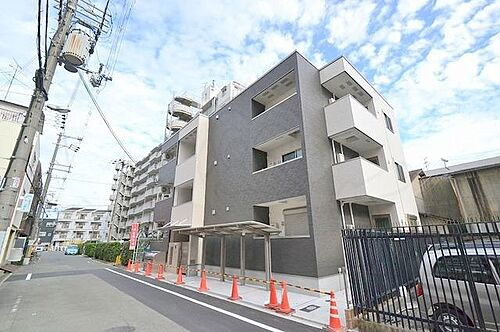大阪府大阪市東淀川区小松４丁目 築9年2ヶ月 3階建