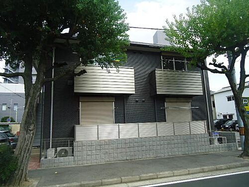 兵庫県尼崎市稲葉荘３丁目 2階建 築9年10ヶ月