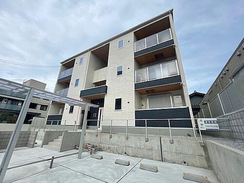 大阪府堺市堺区南三国ヶ丘町１丁 賃貸アパート