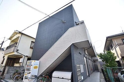 大阪府堺市堺区南清水町３丁 2階建 築8年10ヶ月